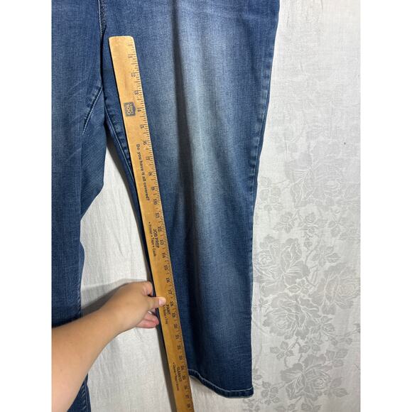 Democracy Jeans 22W AB Solution Blue Denim Straight Leg Elastic Waist Light Wash - Picture 10 of 16